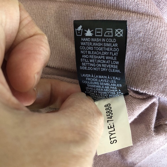 RW & CO. Top - Picture 8 of 8